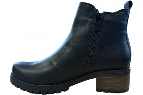 1886003 Charlotte of Sweden 2